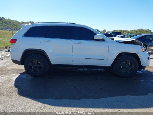 1C4RJFAG3HC912067 Jeep Grand Cherokee Laredo 4x4