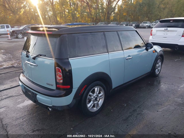 2012 MINI COOPER CLUBMAN WMWZF3C55CT190506 Photo 3