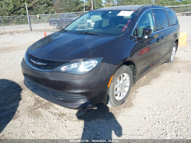 2C4RC1DG4HR607581 Chrysler Pacifica Touring