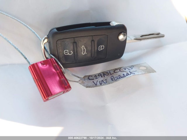 1VWAA7A39MC005704 Volkswagen Passat 2.0t S