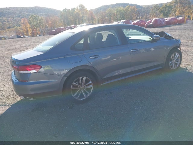 1VWAA7A39MC005704 Volkswagen Passat 2.0t S