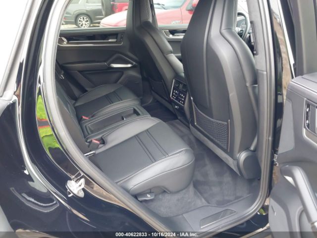 2024 PORSCHE CAYENNE WP1BK2AY2RDA73393 Photo 7