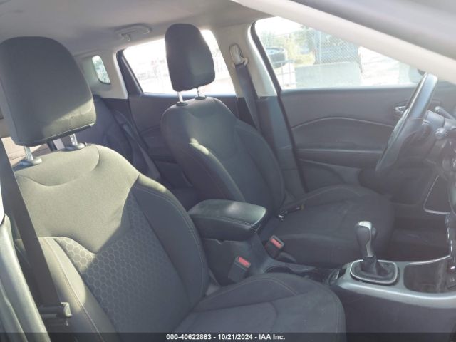 3C4NJCAB1JT411688 Jeep Compass Sport Fwd