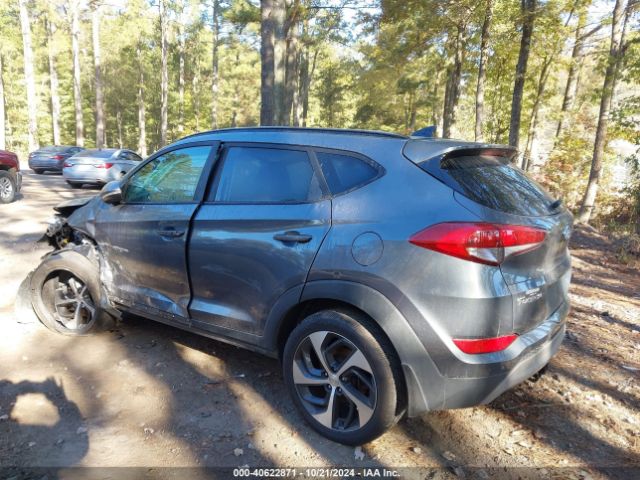 KM8J3CA25JU752490 Hyundai Tucson Value
