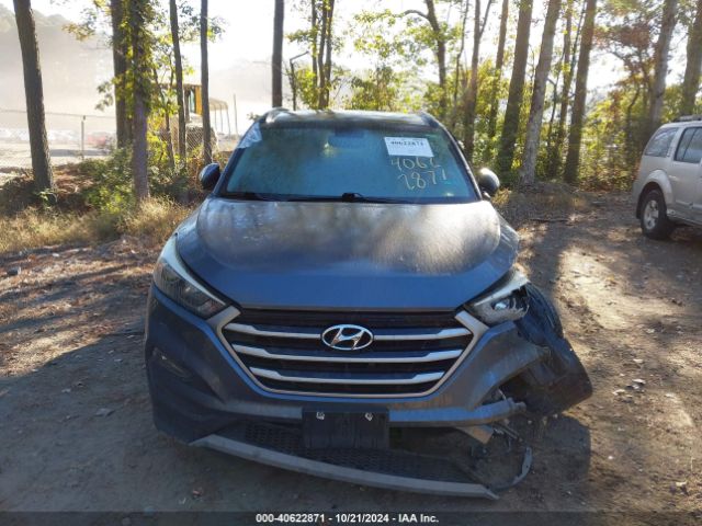 KM8J3CA25JU752490 Hyundai Tucson Value