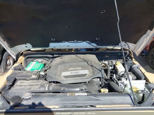 1C4BJWEGXEL149035 Jeep Wrangler Unlimited Sahara
