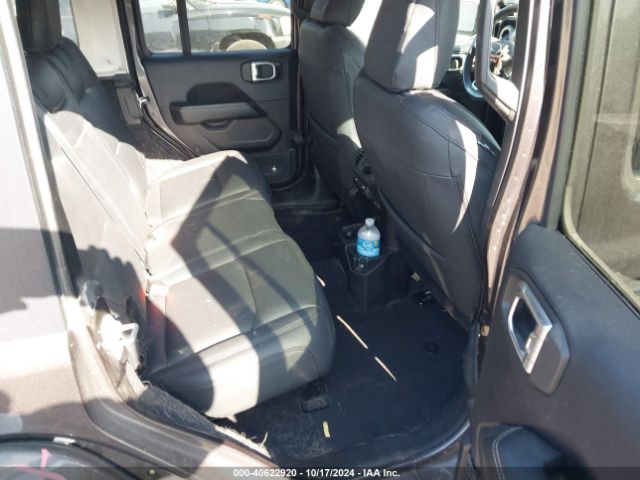 1C4HJXEG5JW115545 Jeep Wrangler Unlimited Sahara 4x4