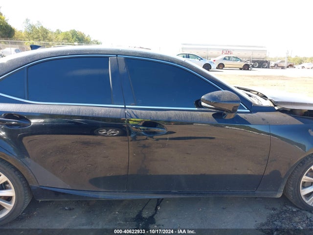 Lexus IS 200T 2016 JTHBA1D26G5032227 Image 13