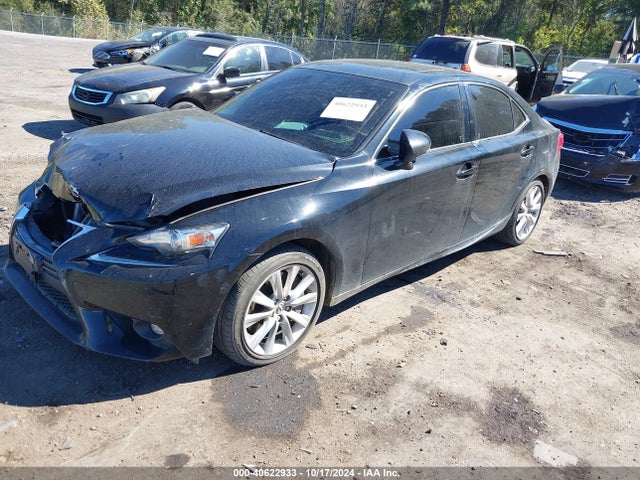Lexus IS 200T 2016 JTHBA1D26G5032227 Image 2