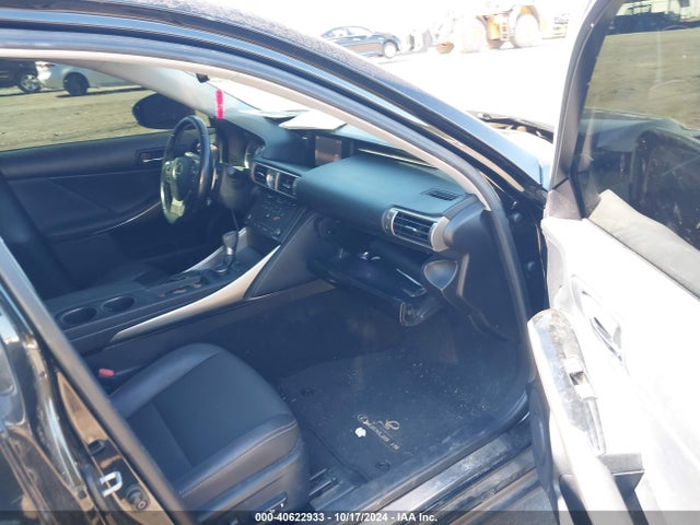JTHBA1D26G5032227 Lexus IS 200T