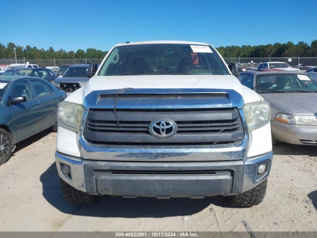 5TFEY5F18EX156409 Toyota Tundra Sr5 5.7l V8