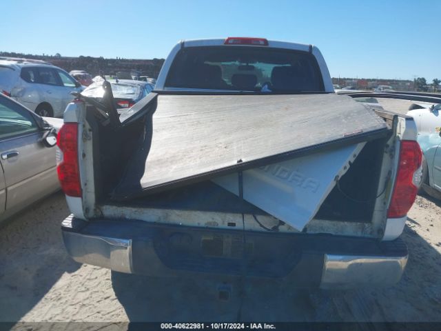 5TFEY5F18EX156409 Toyota Tundra Sr5 5.7l V8