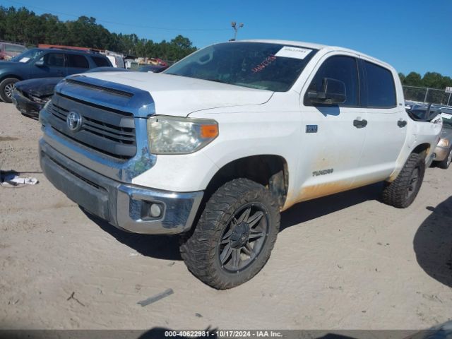 5TFEY5F18EX156409 Toyota Tundra Sr5 5.7l V8