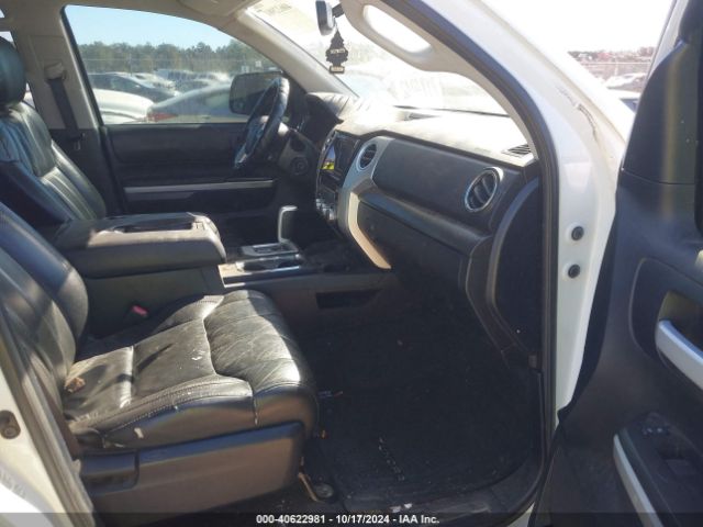5TFEY5F18EX156409 Toyota Tundra Sr5 5.7l V8