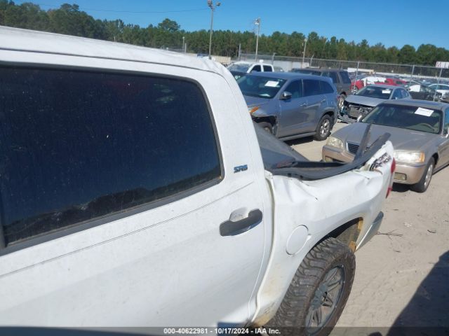5TFEY5F18EX156409 Toyota Tundra Sr5 5.7l V8