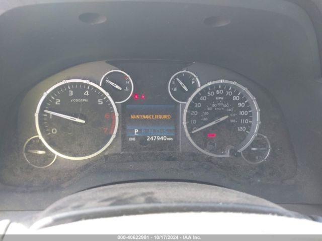 5TFEY5F18EX156409 Toyota Tundra Sr5 5.7l V8