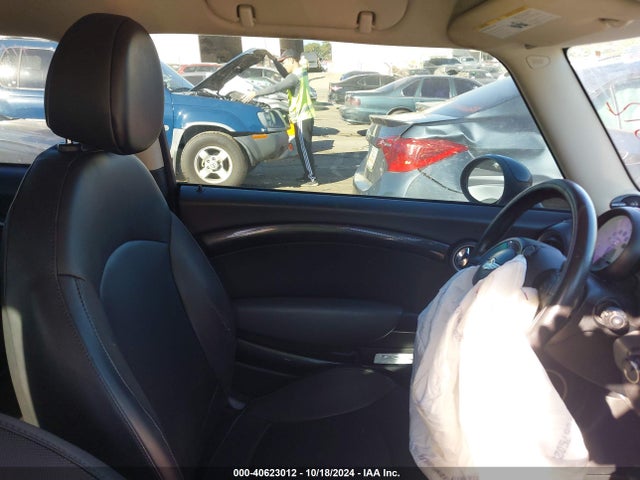 2012 MINI COOPER S CLUBMAN WMWZG3C5XCTY38855 Photo 4