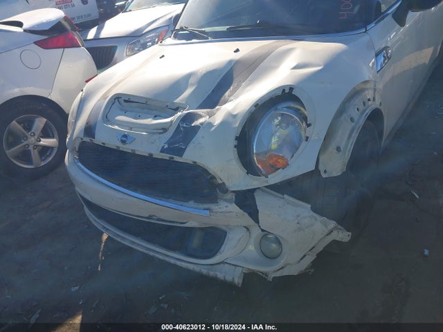 2012 MINI COOPER S CLUBMAN WMWZG3C5XCTY38855 Photo 5