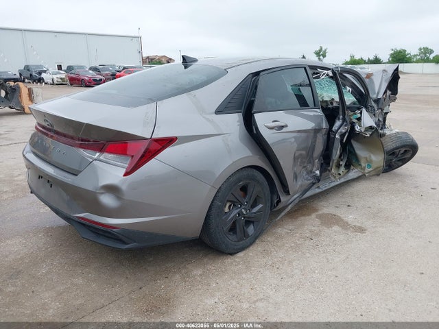 KMHLM4AG7MU148628 Hyundai ELANTRA SEL
