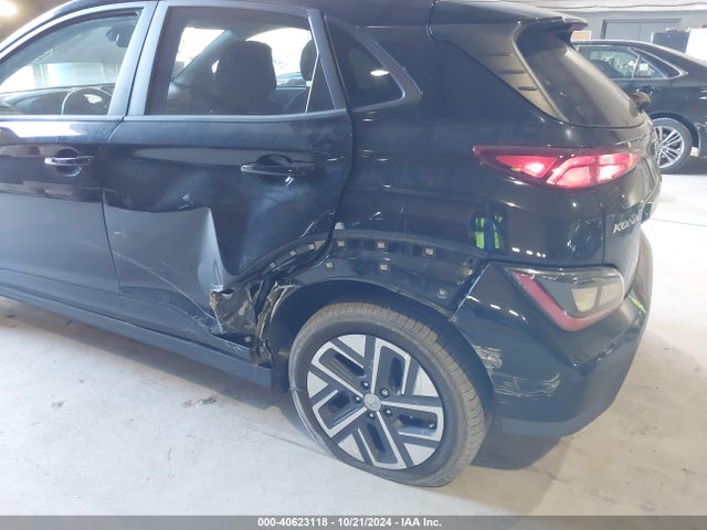 KM8K33AG0NU150084 Hyundai Kona Electric Sel