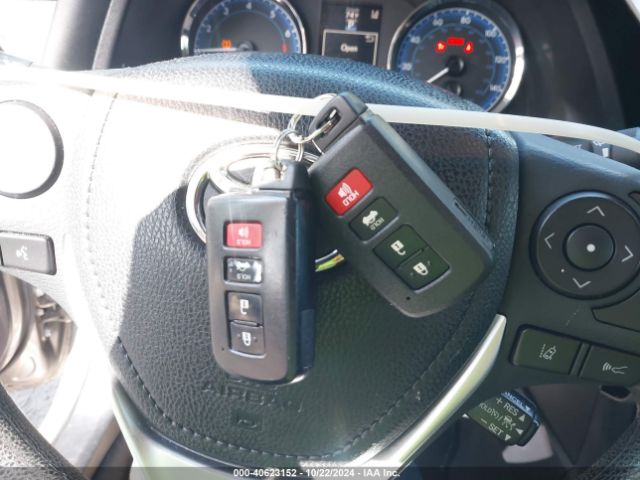 2T1BURHE9HC817762 Toyota Corolla Xle