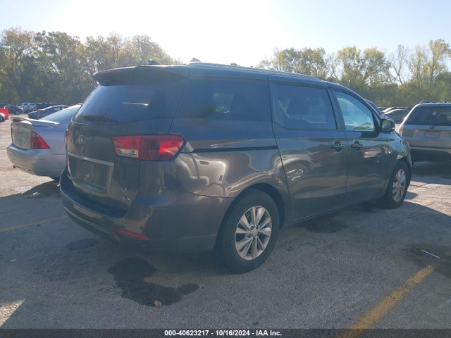 KIA SEDONA LX 2016 KNDMB5C1XG6178650 Image 4