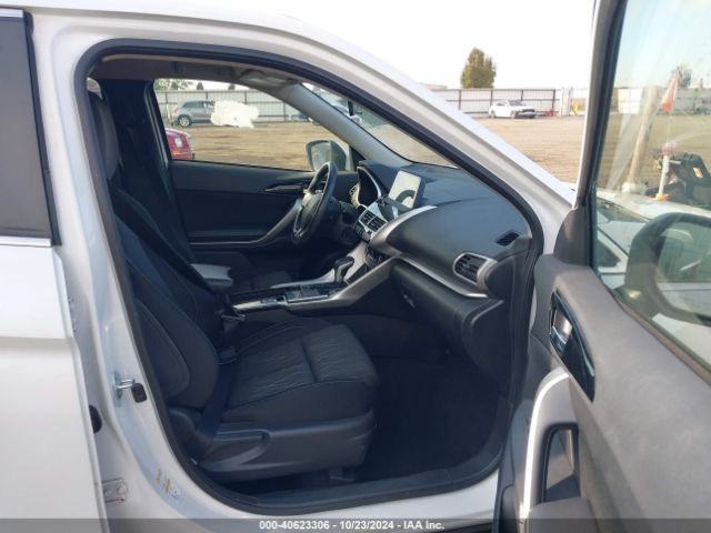 JA4AT5AAXJZ039332 Mitsubishi Eclipse Cross Se