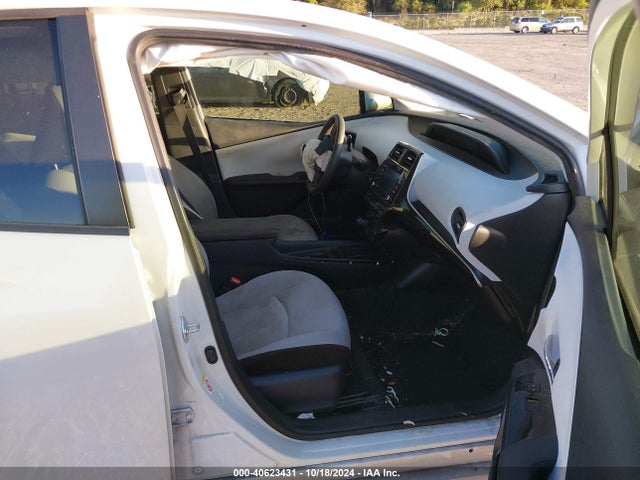 Toyota Prius L Eco 2021 JTDKAMFU2M3141504 Image 5