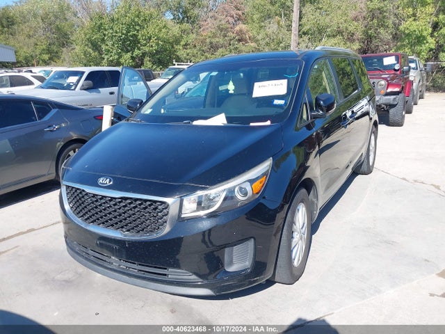 KIA SEDONA LX 2015 KNDMB5C16F6067074 Image 2