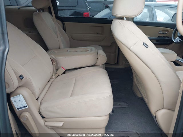 KIA SEDONA LX 2015 KNDMB5C16F6067074 Image 8