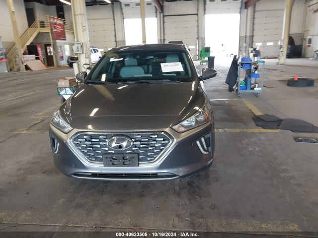 KMHC75LCXLU207905 Hyundai Ioniq Hybrid Se