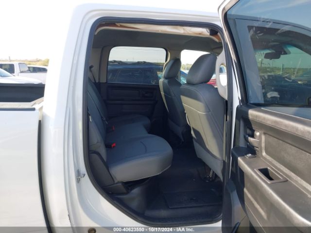 1C6RR7KG6HS813561 RAM 1500 Tradesman  4x4 5'7 Box