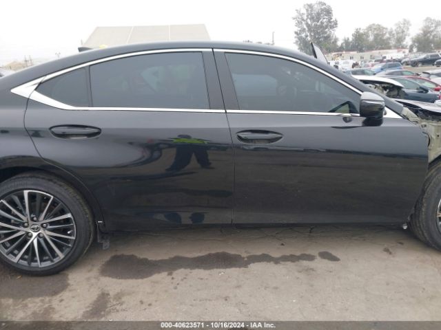 58ADA1C11RU045063 Lexus ES 300H