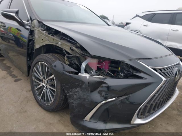 58ADA1C11RU045063 Lexus ES 300H