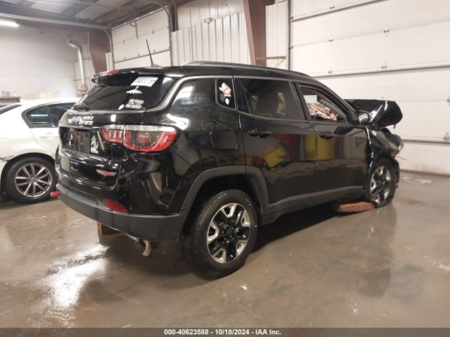 3C4NJDDB5JT234631 Jeep Compass Trailhawk 4x4