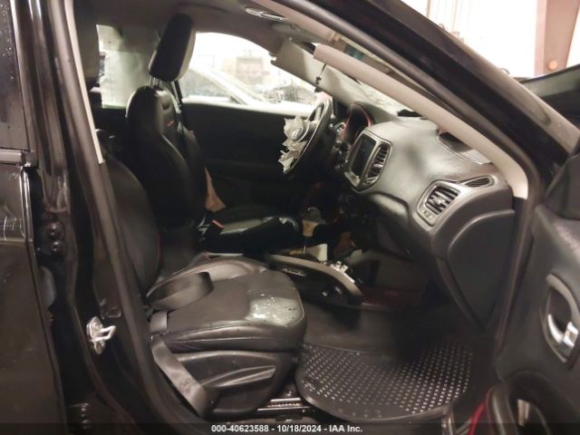 3C4NJDDB5JT234631 Jeep Compass Trailhawk 4x4