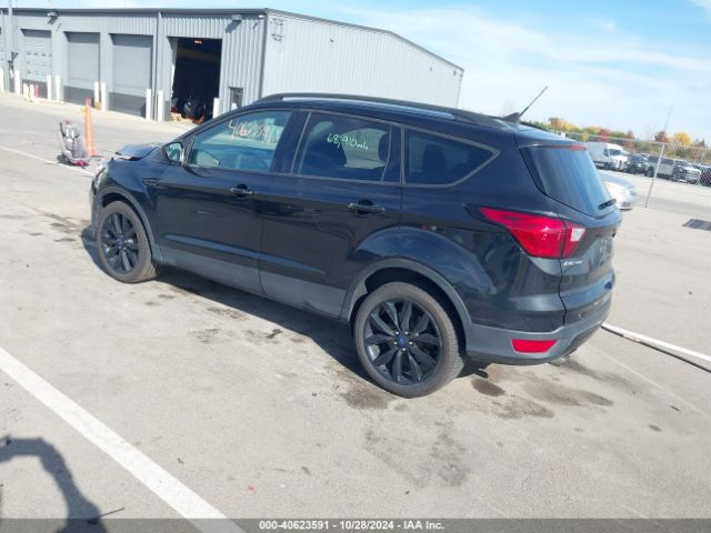 1FMCU0GD9KUB24642 Ford ESCAPE SE