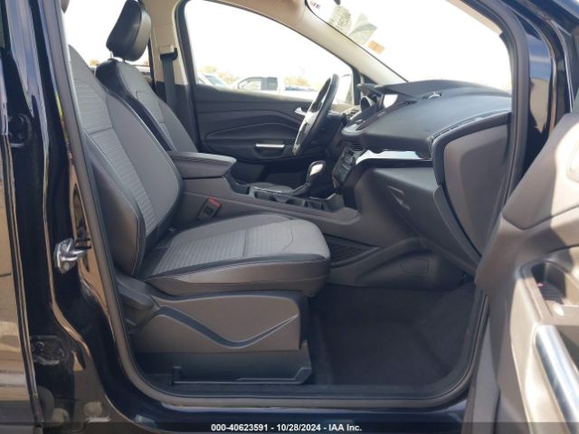 1FMCU0GD9KUB24642 Ford ESCAPE SE