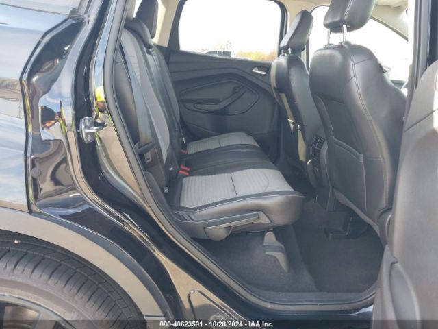 1FMCU0GD9KUB24642 Ford ESCAPE SE