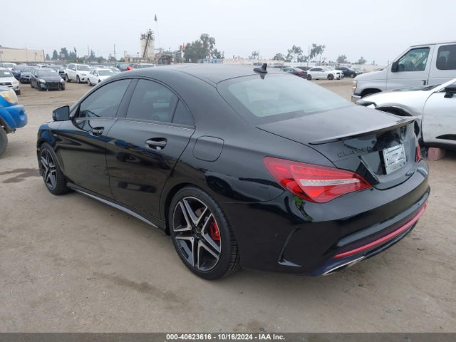 WDDSJ4GB4JN523455 Mercedes-Benz CLA 250 4MATIC