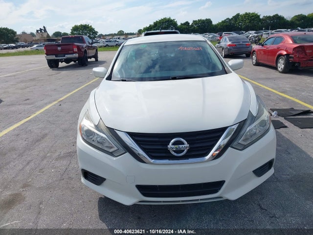 Nissan Altima 2.5 S 2018 1N4AL3APXJC118894 Image 11