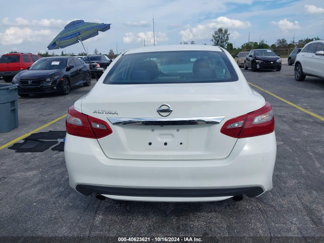 Nissan Altima 2.5 S 2018 1N4AL3APXJC118894 Image 15