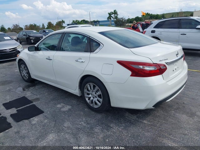 Nissan Altima 2.5 S 2018 1N4AL3APXJC118894 Image 3