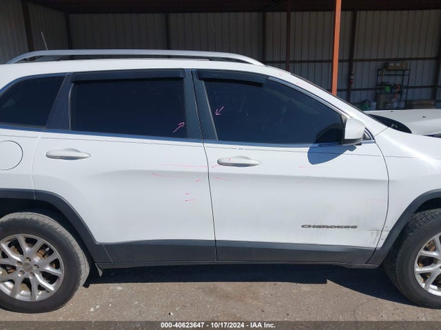 1C4PJLCB5HD231121 Jeep Cherokee Latitude Fwd