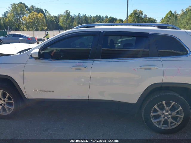1C4PJLCB5HD231121 Jeep Cherokee Latitude Fwd