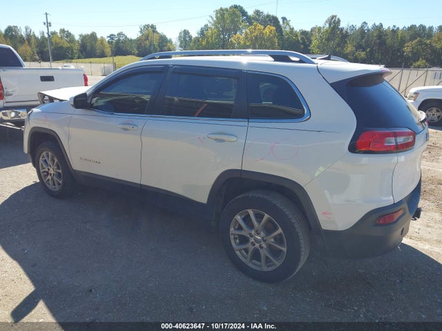 1C4PJLCB5HD231121 Jeep Cherokee Latitude Fwd