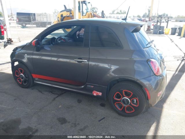 2015 FIAT 500E 3C3CFFGEXFT709776 Photo 2
