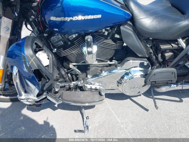 2022 HARLEY-DAVIDSON FLHTK 1HD1KEF12NB647652 Photo 8