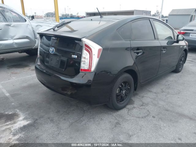 JTDKN3DU6F1891794 Toyota Prius Two