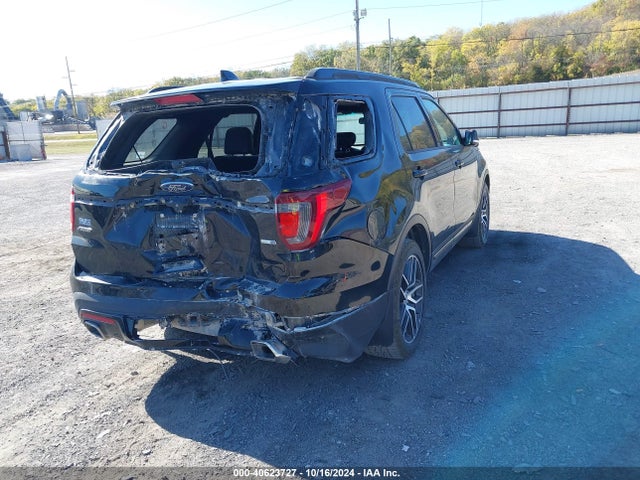 Ford EXPLORER SPORT 2017 1FM5K8GT4HGD87682 Image 4